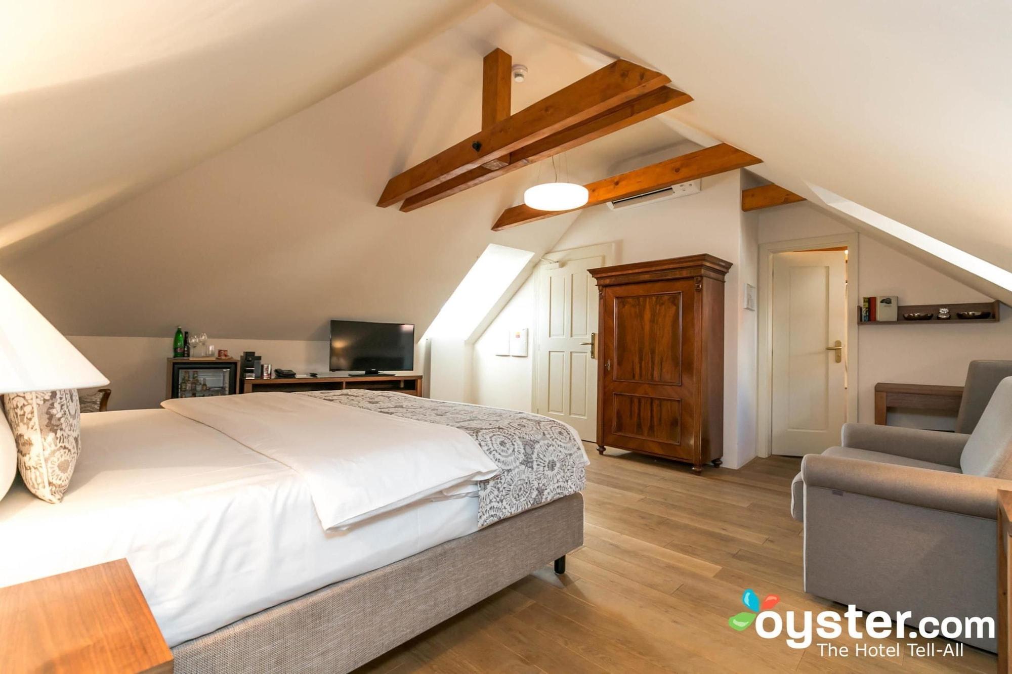 Hotel Golden Key Prague Castle Ngoại thất bức ảnh