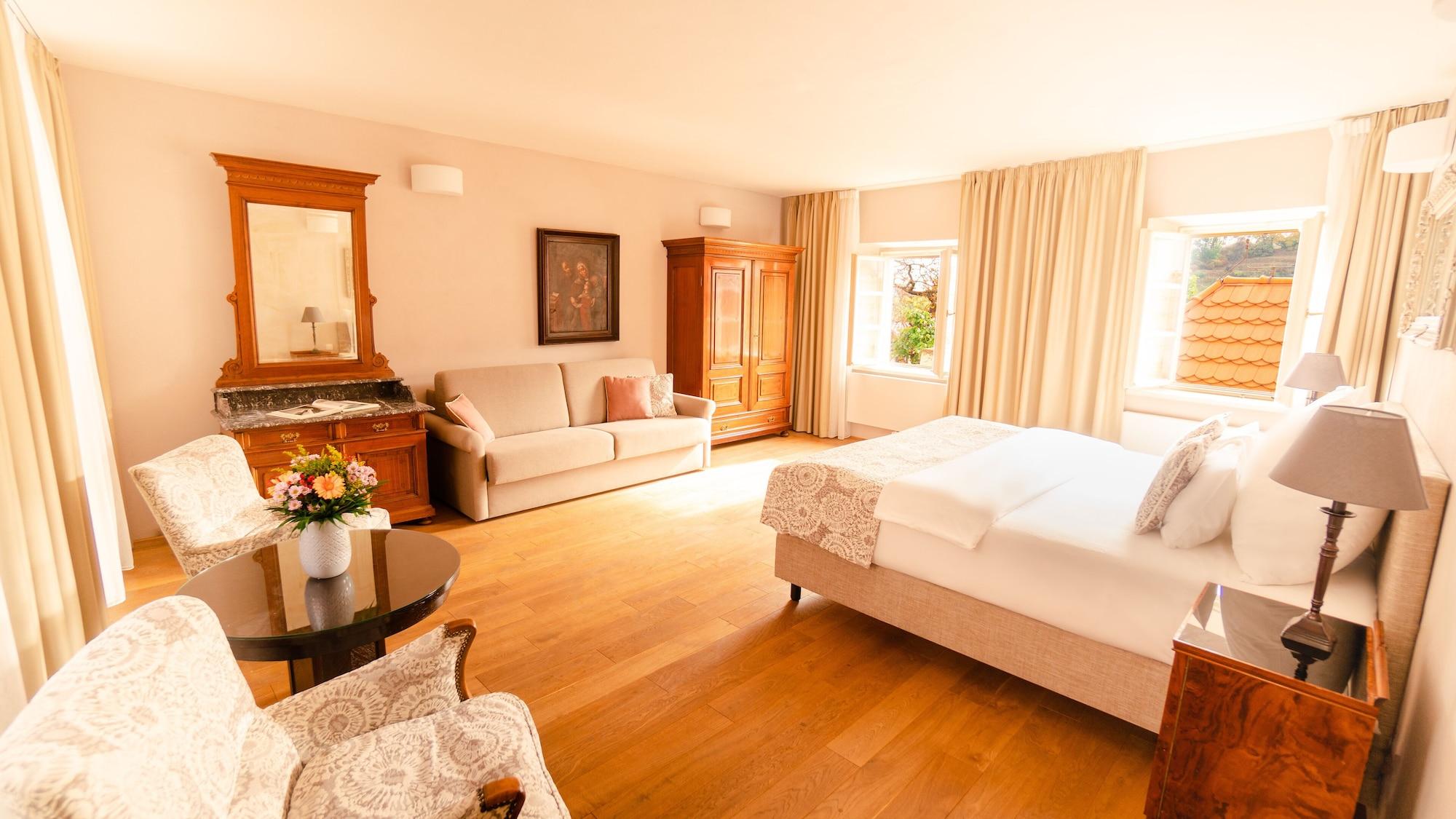 Hotel Golden Key Prague Castle Ngoại thất bức ảnh